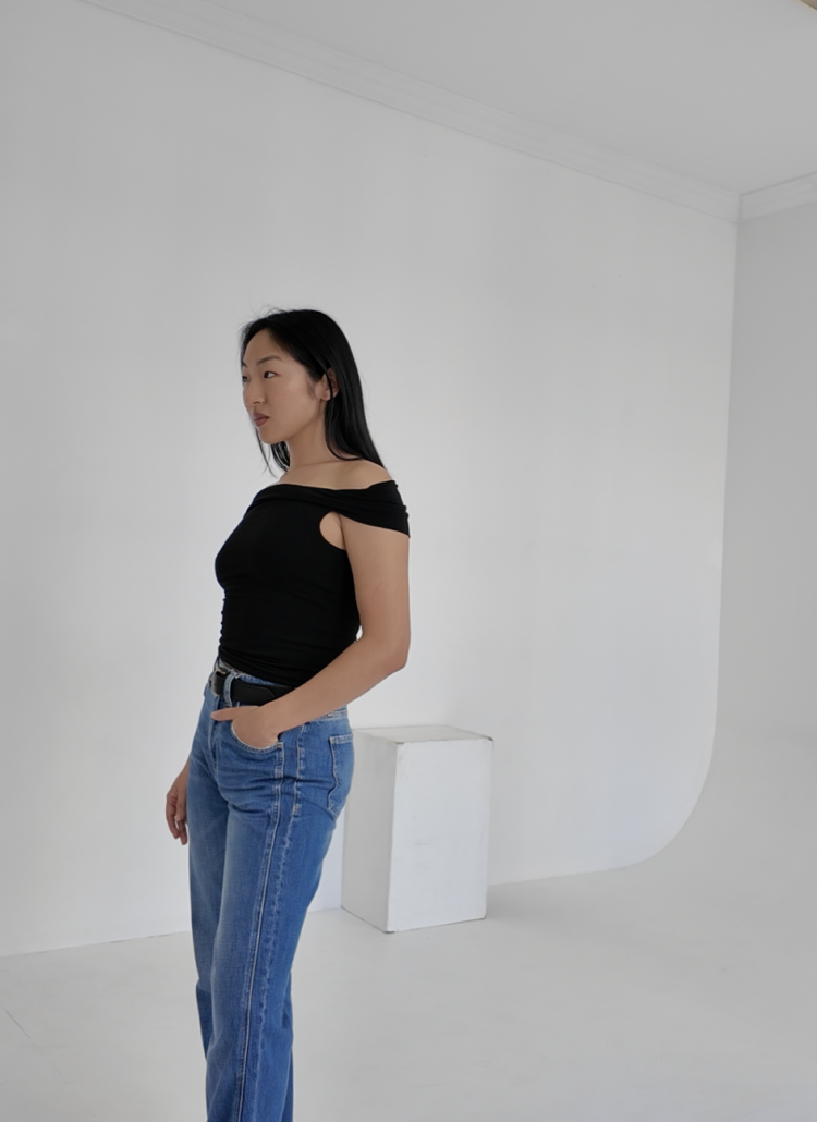 Model taking digitals with agency